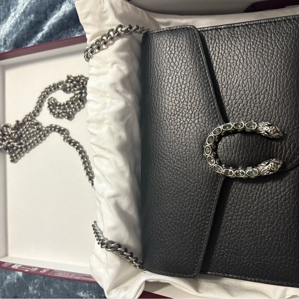 Gucci Purse with Burgundy Gift Box